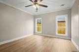 105 Oak St - Photo 17