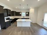18751 Corlis Green Dr - Photo 3