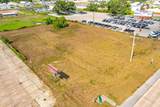 1105 West Tunnel Boulevard - Photo 2