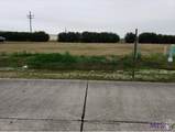  Lillian Dr - Photo 3