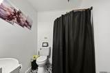 2834 Sherwood Forest Blvd - Photo 24
