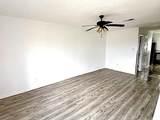 725 Woodland Dr - Photo 3