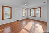 806 Violet St - Photo 2