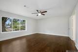 1067 Lakeview Dr - Photo 11
