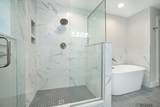 1067 Lakeview Dr - Photo 13