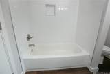 1067 Lakeview Dr - Photo 23