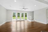 1067 Lakeview Dr - Photo 8