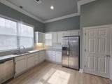 658 Napoleon St - Photo 4