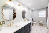 606 Collins St - Photo 12