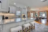 613 Moore - Photo 15