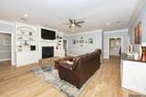6046 Hagerstown Dr - Photo 9