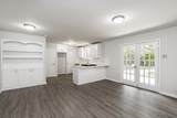 2135 Vickers Dr - Photo 4