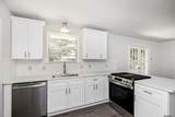 2135 Vickers Dr - Photo 9