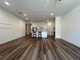 9007 Stonecroft Ave - Photo 2