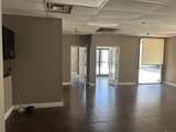 2834 Sherwood Forest Blvd - Photo 6