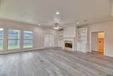 289 Melissa Dr - Photo 3