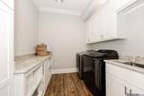 9527 Burnside Rd - Photo 39