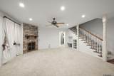 1090 Colonial Dr - Photo 8