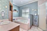 15855 Four Oaks Dr - Photo 14