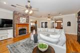 2101 Brittany Dr - Photo 6