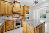 926 Crown Alley - Photo 11