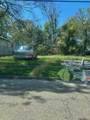 370 17th St - Photo 1