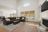 18205 Fountain Hill - Photo 8