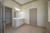 8602 Foxfield Dr - Photo 32