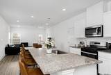 8009 Derick Ave - Photo 6
