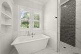 10290 Bayou Crossing - Photo 22