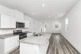 910 Drago Dr - Photo 4