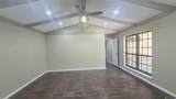 12119 Mallory Ave - Photo 14