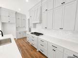 4438 Camargue Avenue - Photo 10