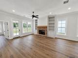 4438 Camargue Avenue - Photo 14