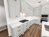 4438 Camargue Avenue - Photo 7