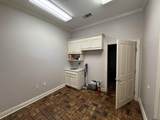 10713 Oak Hills Pkwy - Photo 12