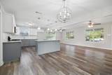 9046 Kingcrest Pkwy - Photo 5