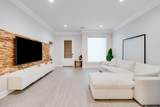 700 Priscilla Ln - Photo 4