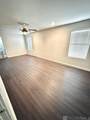 202 Leslie St - Photo 10