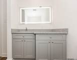 301 Leslie St - Photo 16