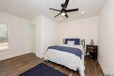 301 Leslie St - Photo 18