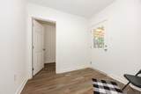 301 Leslie St - Photo 20