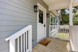301 Leslie St - Photo 3