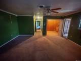 2040 Iowa St - Photo 15