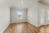 8411 Fairlane Dr - Photo 10