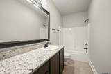 9346 Falling Oak Dr - Photo 16