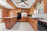 780 Sherwood Forest Blvd - Photo 10