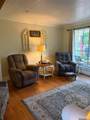 935 Montgomery Ave - Photo 9