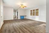 212 Leslie St - Photo 3