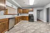212 Leslie St - Photo 4